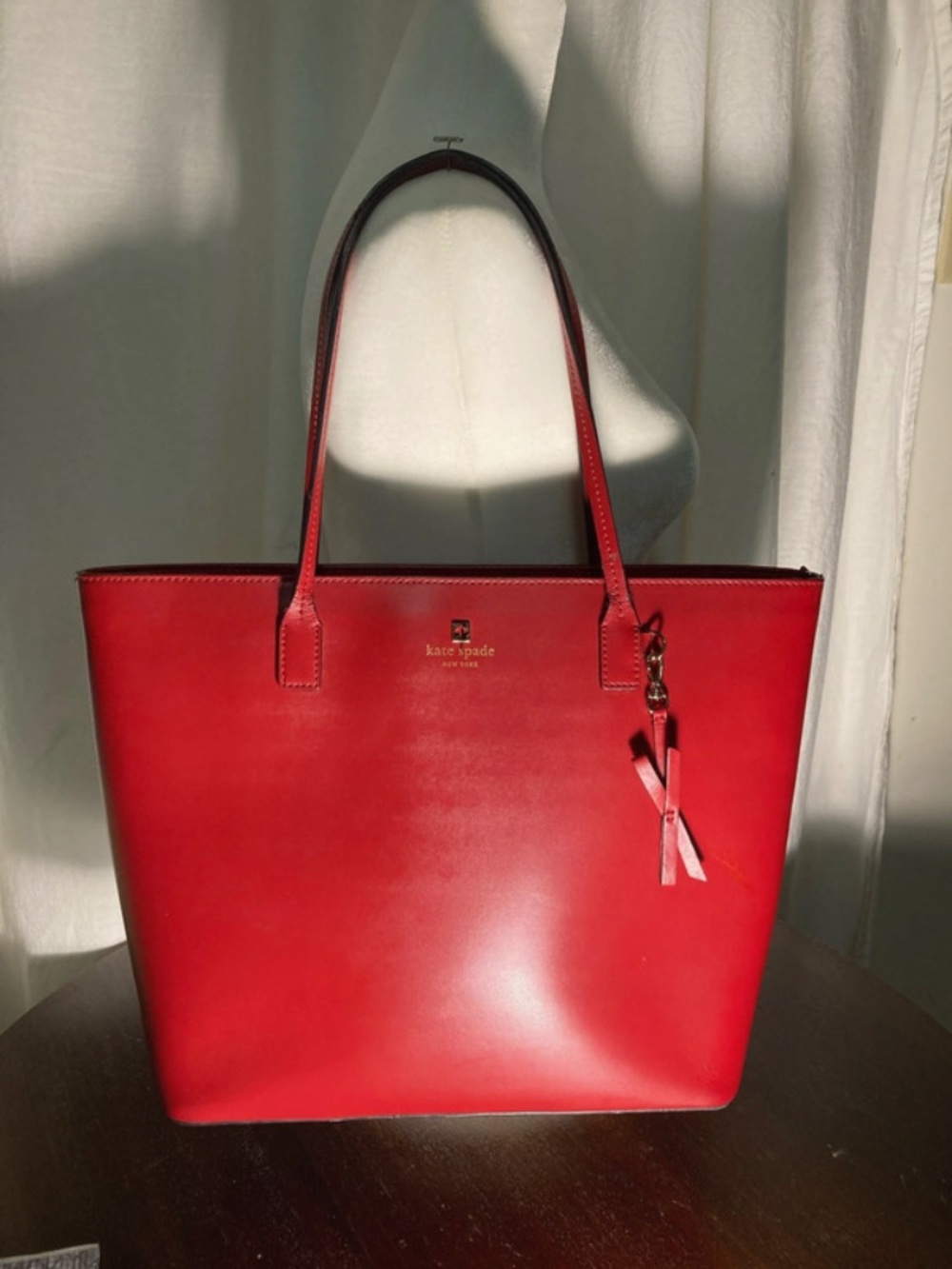 kate spade Red Smooth Leather Sawyer Street Tory Tote with Charm